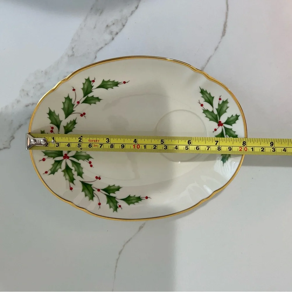 Lenox Holiday Fluted Cup and Dessert Plate Set - Picture 9 of 14